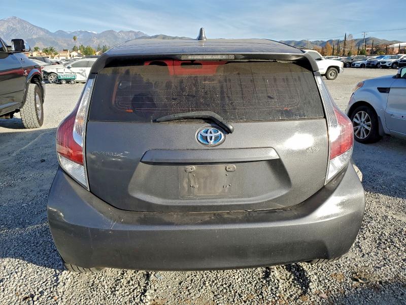 Photo 6 from auction – 2016 TOYOTA PRIUS C with VIN JTDKDTB30G1118429