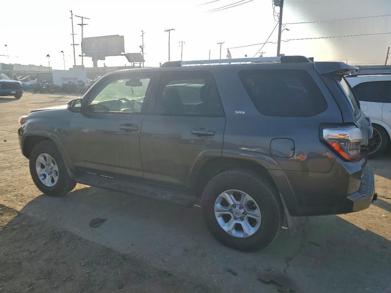Photo 2 from auction – 2020 TOYOTA 4RUNNER SR with VIN JTEBU5JR9L5795950