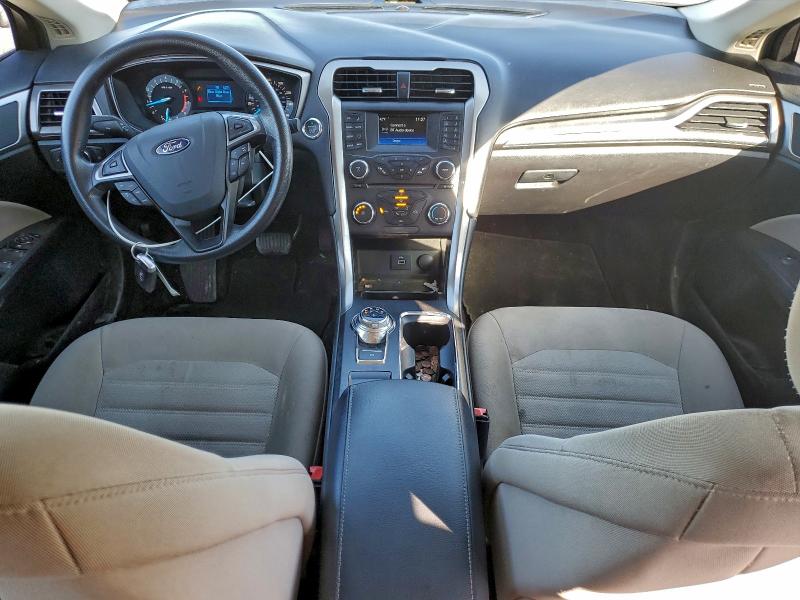 Photo 8 from auction – 2017 FORD FUSION S with VIN 3FA6P0G79HR226371