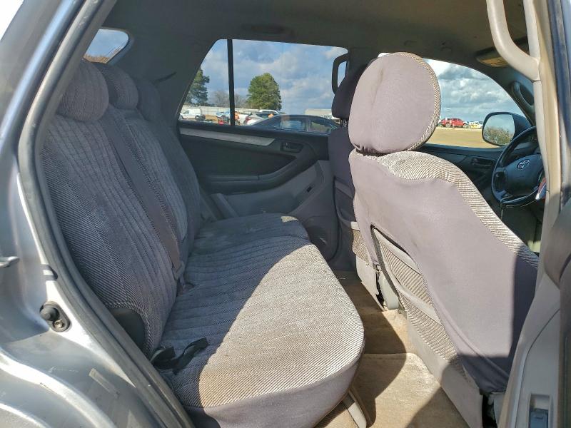 Photo 11 from auction – 2004 TOYOTA 4RUNNER SR with VIN JTEZU14R040040235