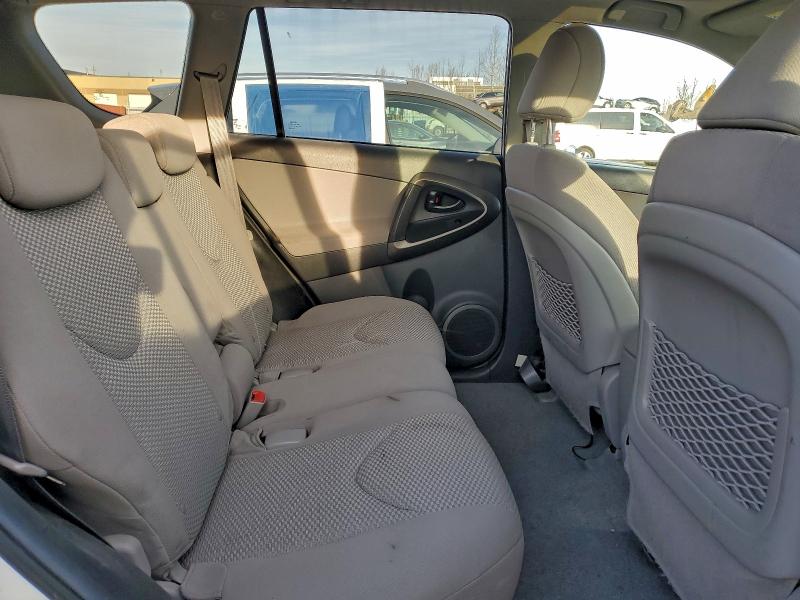 Photo 11 from auction – 2011 TOYOTA RAV4 with VIN 2T3BF4DV7BW095899