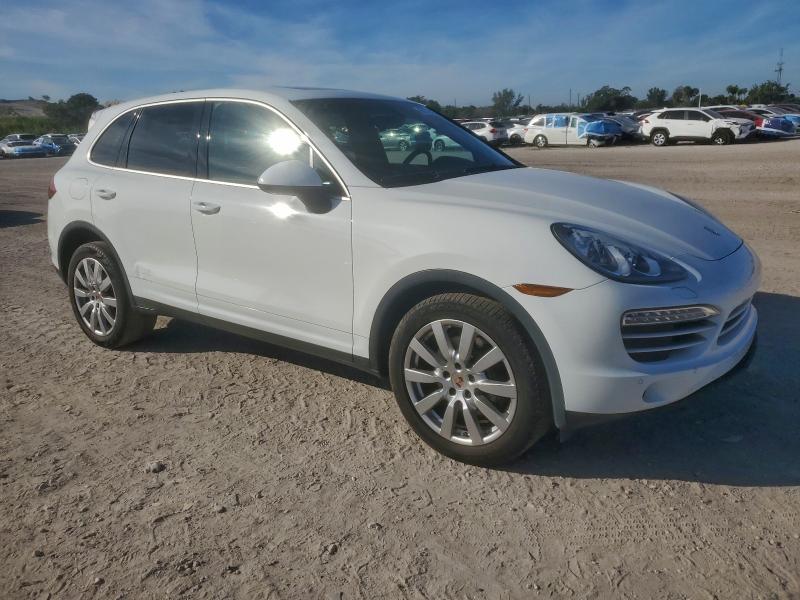 Photo 4 from auction – 2014 PORSCHE CAYENNE with VIN WP1AA2A22ELA06867