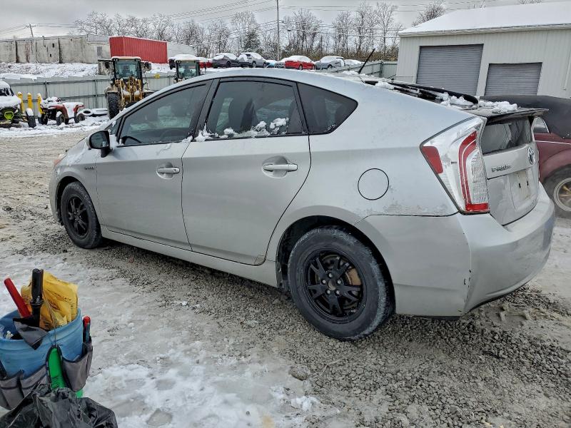 Photo 2 from auction – 2013 TOYOTA PRIUS with VIN JTDKN3DU5D1649642