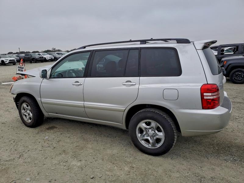 Photo 2 from auction – 2002 TOYOTA HIGHLANDER with VIN JTEGD21A320042778