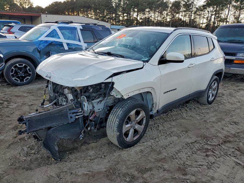 JEEP COMPASS LA 2018 con VIN 3C4NJDBB1JT400470 - Foto de la subasta