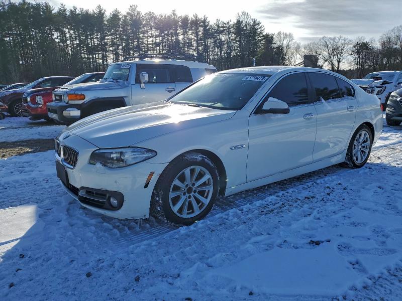BMW 528 XI 2016 with VIN WBA5A7C59GG147693 - Photo from auction