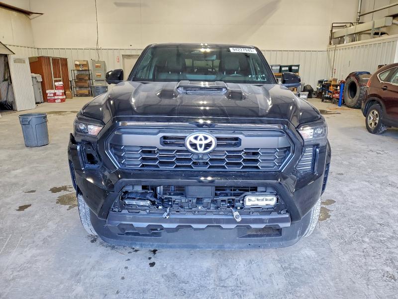 Photo 5 from auction – 2024 TOYOTA TACOMA DOU with VIN 3TMLB5JN4RM014377