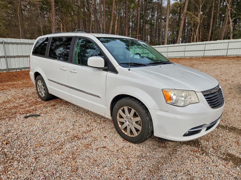 Photo 4 from auction – 2014 CHRYSLER TOWN & COU with VIN 2C4RC1BG5ER157776