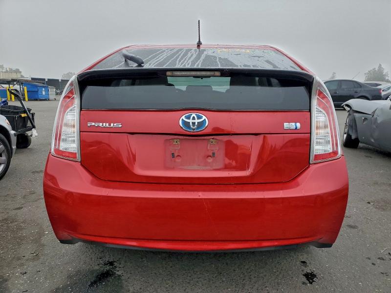 Photo 6 from auction – 2013 TOYOTA PRIUS with VIN JTDKN3DU6D1640559