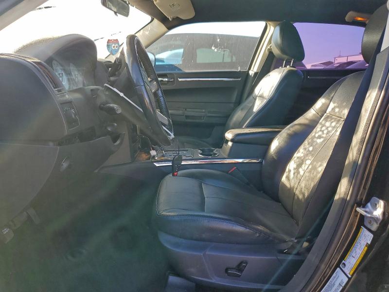 Photo 7 from auction – 2010 CHRYSLER 300 TOURIN with VIN 2C3CA5CV9AH241832
