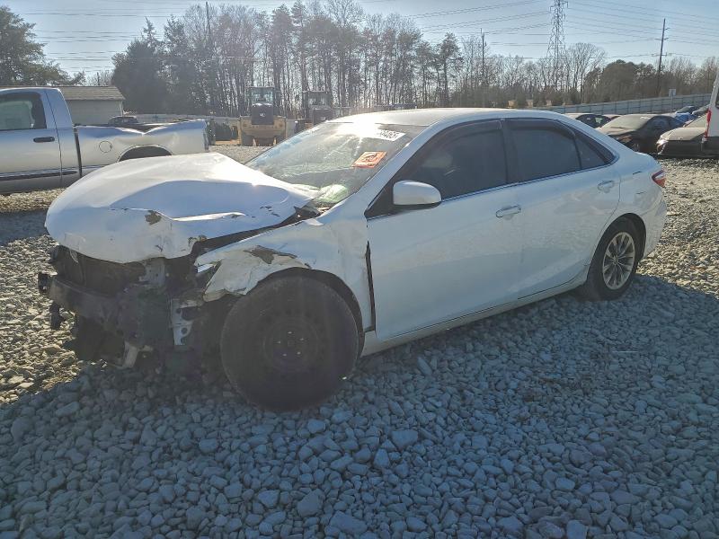 TOYOTA CAMRY LE 2015 with VIN 4T1BF1FK2FU015098 - Photo from auction
