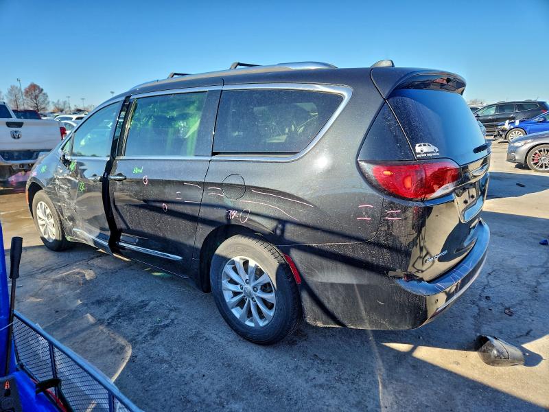 Photo 2 from auction – 2019 CHRYSLER PACIFICA T with VIN 2C4RC1BG0KR625831