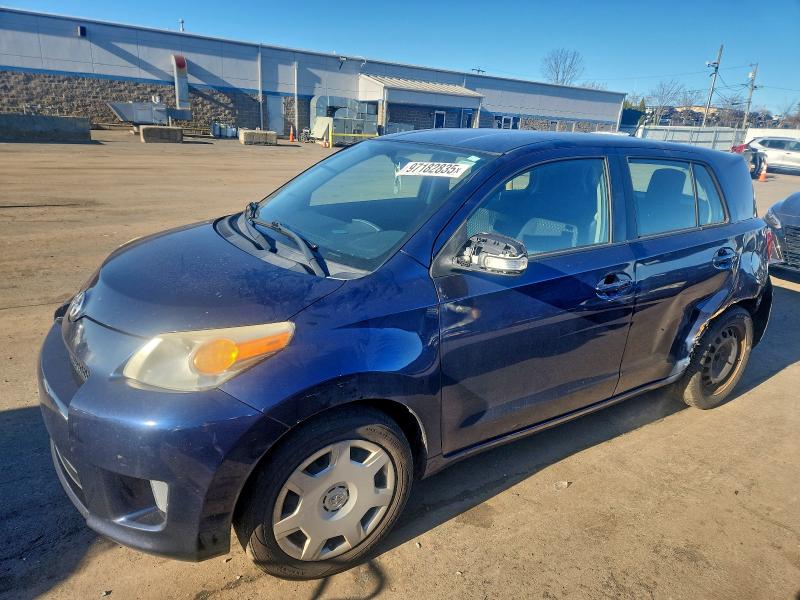 TOYOTA SCION XD 2012 مع رقم تعريف المركبة JTKKU4B49C1018900 - صورة من المزاد