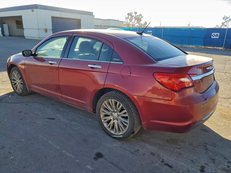 Photo 2 from auction – 2011 CHRYSLER 200 LIMITE with VIN 1C3BC2FG1BN584368