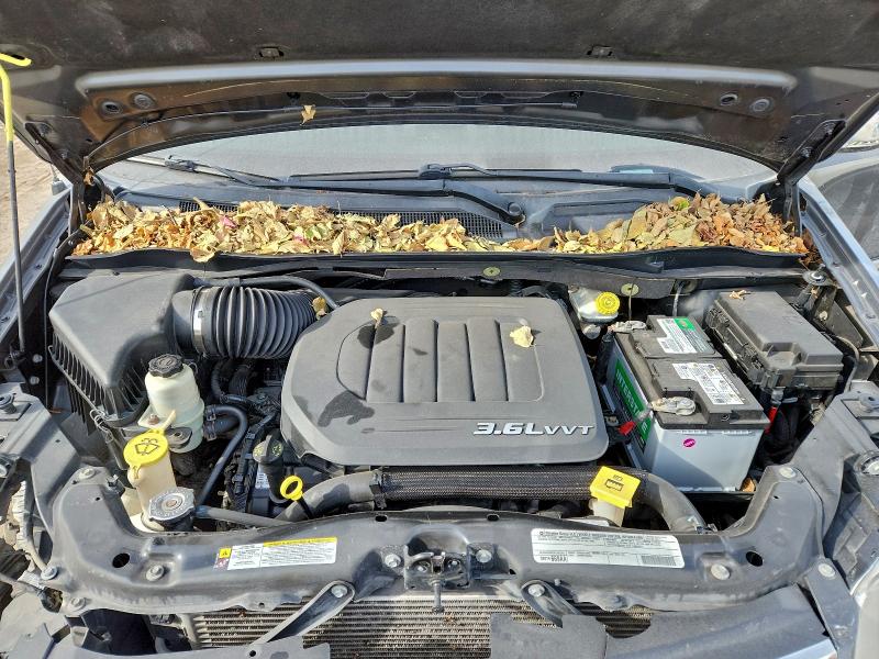 Photo 12 from auction – 2012 CHRYSLER TOWN & COU with VIN 2C4RC1CG2CR143779
