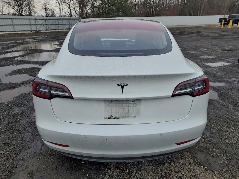 Photo 6 from auction – 2018 TESLA MODEL 3 with VIN 5YJ3E1EA0JF015686