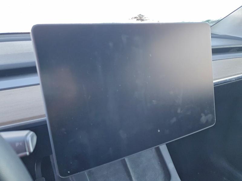 Photo 9 from auction – 2022 TESLA MODEL Y with VIN 7SAYGDEE1NF321406