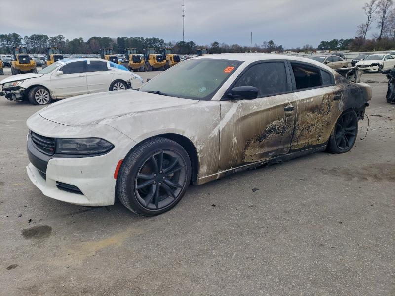 DODGE CHARGER SE 2016 with VIN 2C3CDXBG1GH223016 - Photo from auction