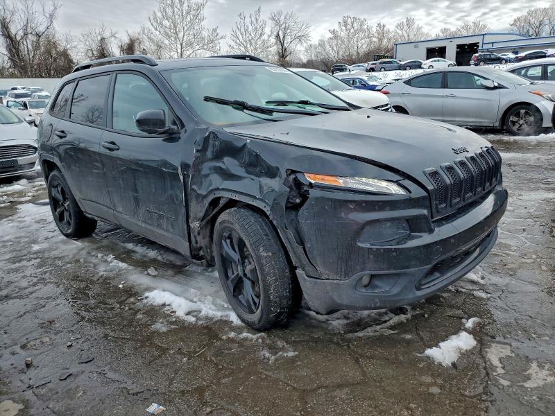 Photo 4 from auction – 2016 JEEP CHEROKEE L with VIN 1C4PJLDS7GW323803