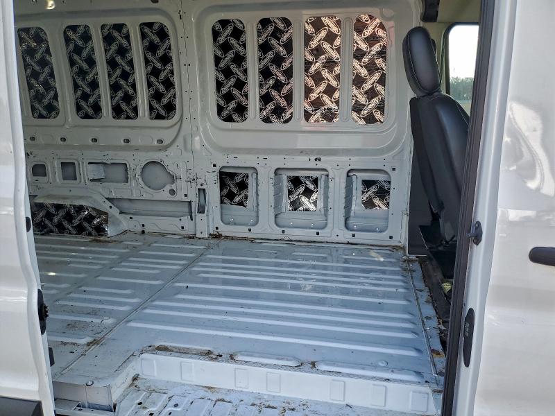 Фото 11 с аукциона – 2022 FORD TRANSIT с VIN 1FTBR1C83NKA76796