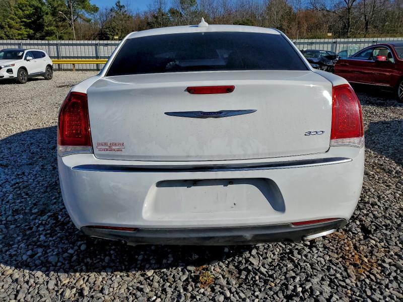 Photo 6 from auction – 2018 CHRYSLER 300 with VIN 2C3CCAAG6JH282099