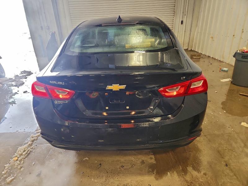 Photo 6 from auction – 2017 CHEVROLET MALIBU LT with VIN 1G1ZE5ST3HF211854