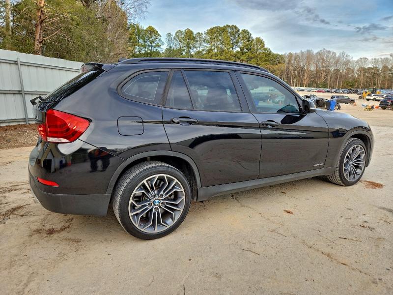 Photo 3 from auction – 2015 BMW X1 XDRIVE3 with VIN WBAVM5C50FVV93527