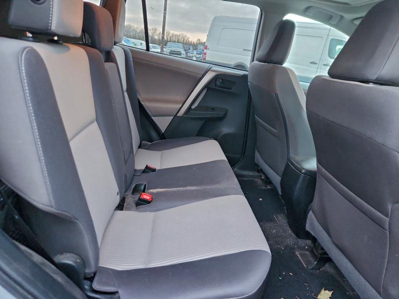 Photo 10 from auction – 2013 TOYOTA RAV4 XLE with VIN 2T3RFREV0DW053104