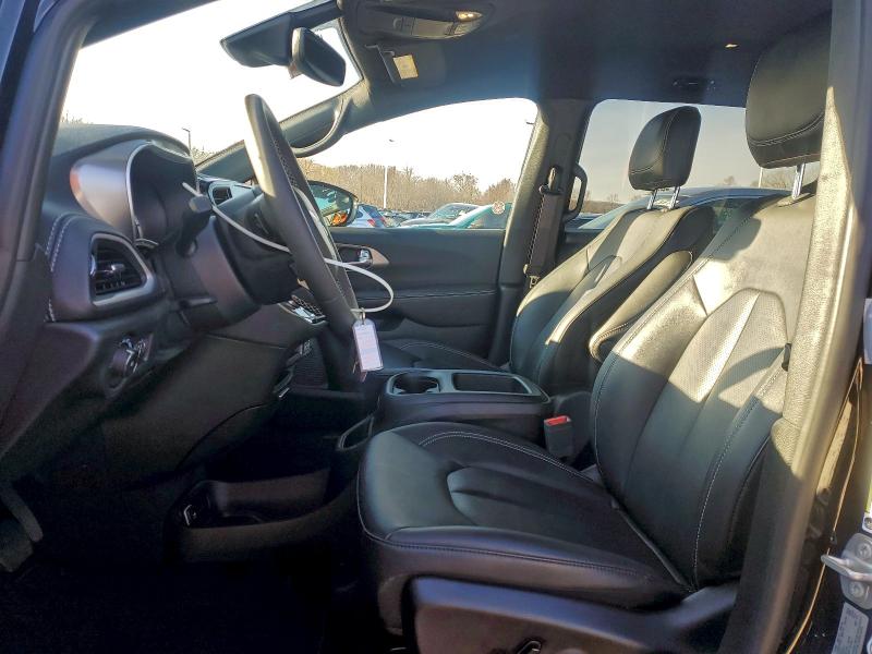 Foto 7 de la subasta – 2025 CHRYSLER PACIFICA H con VIN 2C4RC1S70SR572869
