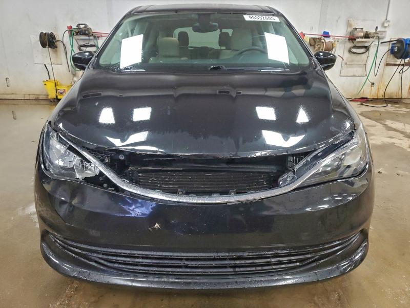 Photo 5 from auction – 2017 CHRYSLER PACIFICA L with VIN 2C4RC1CG7HR657487