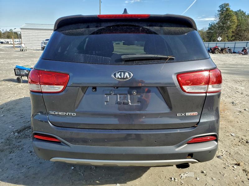 Photo 6 from auction – 2016 KIA SORENTO EX with VIN 5XYPH4A18GG126830