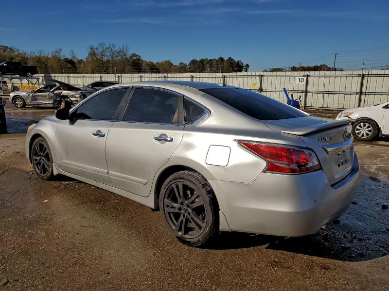 Photo 2 from auction – 2015 NISSAN ALTIMA 3.5 with VIN 1N4BL3AP0FC453383
