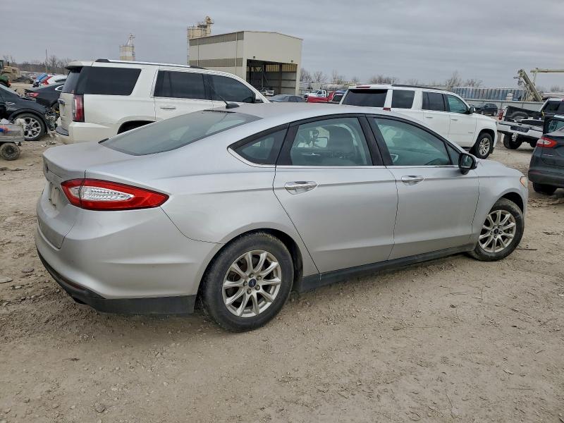 Photo 3 from auction – 2016 FORD FUSION S with VIN 3FA6P0G76GR291757