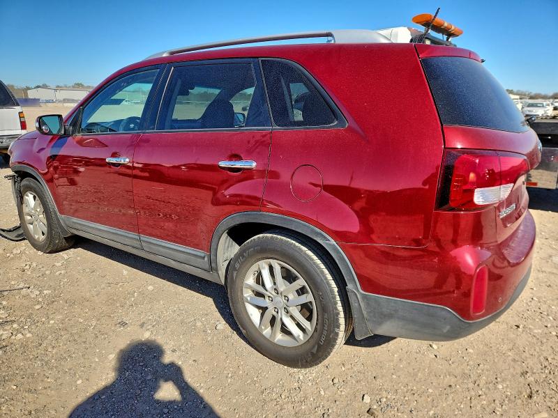Photo 2 from auction – 2015 KIA SORENTO LX with VIN 5XYKT4A67FG573863