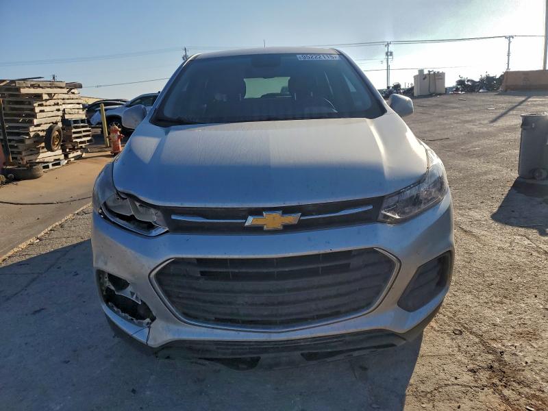 Photo 5 from auction – 2022 CHEVROLET TRAX LS with VIN KL7CJKSM5NB527465