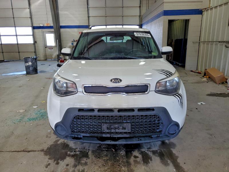 Photo 5 from auction – 2016 KIA SOUL with VIN KNDJN2A26G7356522
