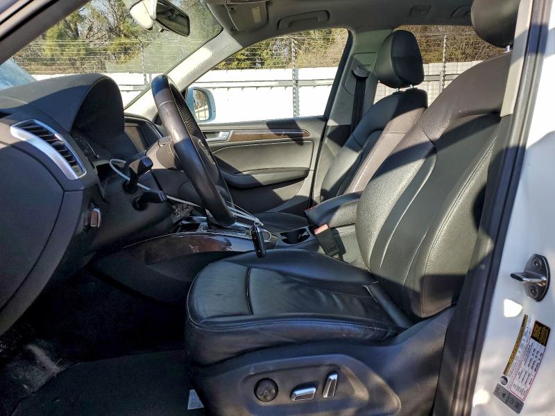 Photo 7 from auction – 2014 AUDI Q5 PREMIUM with VIN WA1CFAFP4EA034427