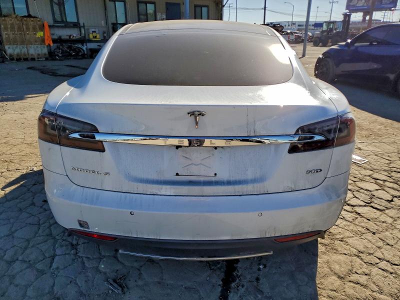 Photo 6 from auction – 2016 TESLA MODEL S with VIN 5YJSA1E28GF134157