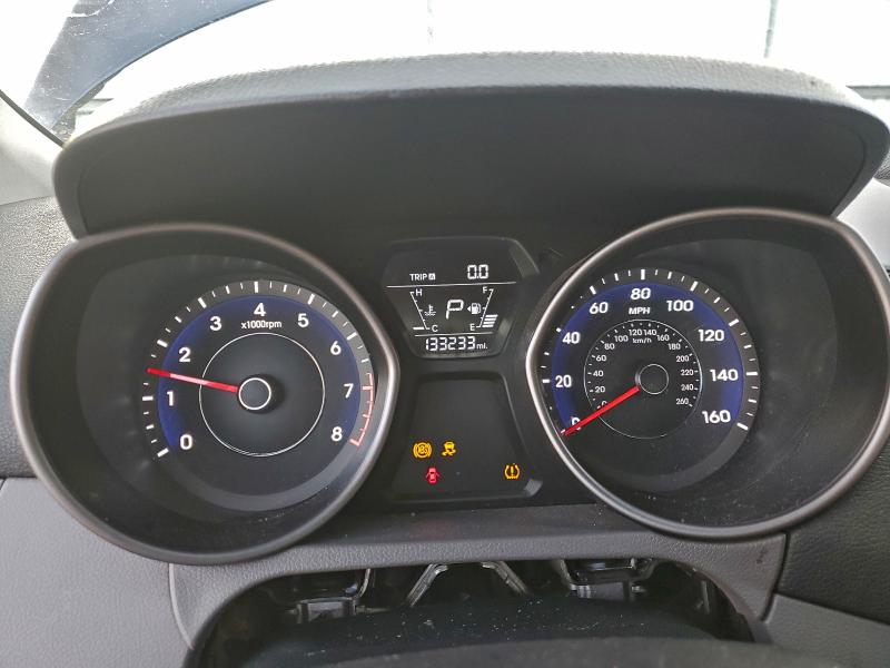 Photo 9 from auction – 2016 HYUNDAI ELANTRA SE with VIN 5NPDH4AE3GH691162