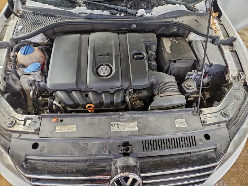 Photo 11 from auction – 2012 VOLKSWAGEN PASSAT SE with VIN 1VWBP7A31CC037662
