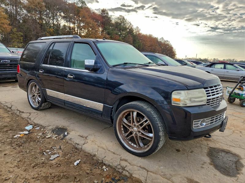 Zdjęcie 4 z aukcji – 2007 LINCOLN NAVIGATOR z VIN 5LMFU27587LJ22232