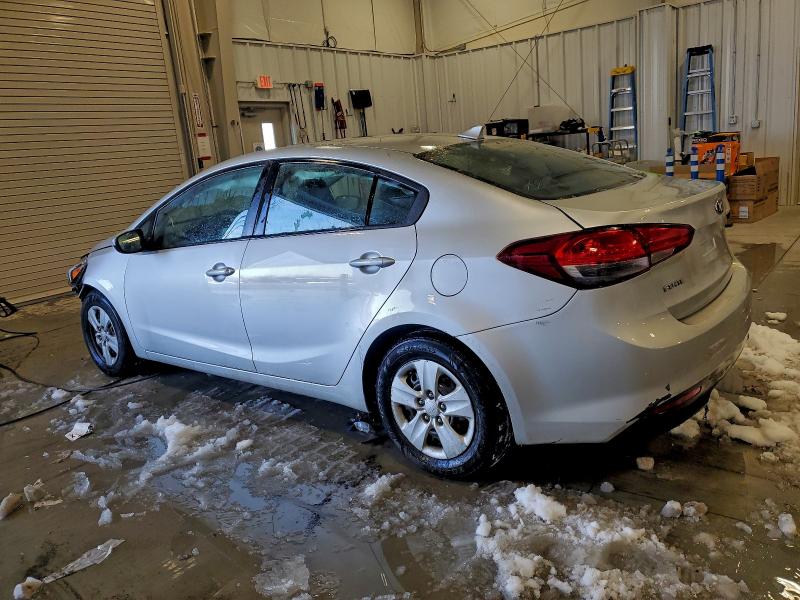 Photo 2 from auction – 2017 KIA FORTE LX with VIN 3KPFK4A77HE036133