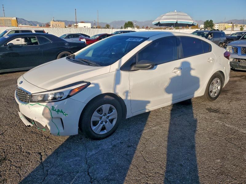 KIA FORTE LX 2017 with VIN 3KPFK4A77HE043650 - Photo from auction