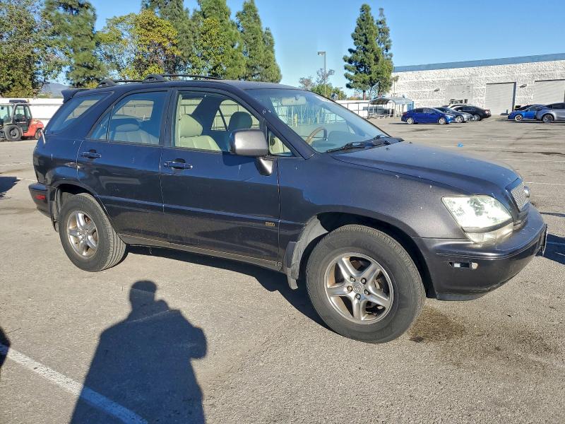 Photo 4 from auction – 2002 LEXUS RX 300 with VIN JTJGF10U320139867