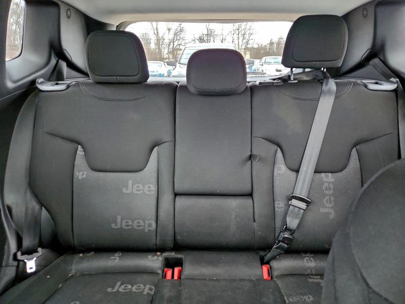 Photo 10 from auction – 2016 JEEP RENEGADE L with VIN ZACCJBBT2GPD96322