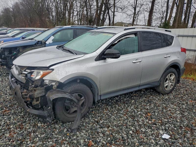 TOYOTA RAV4 LE 2015 with VIN 2T3BFREVXFW342561 - Photo from auction