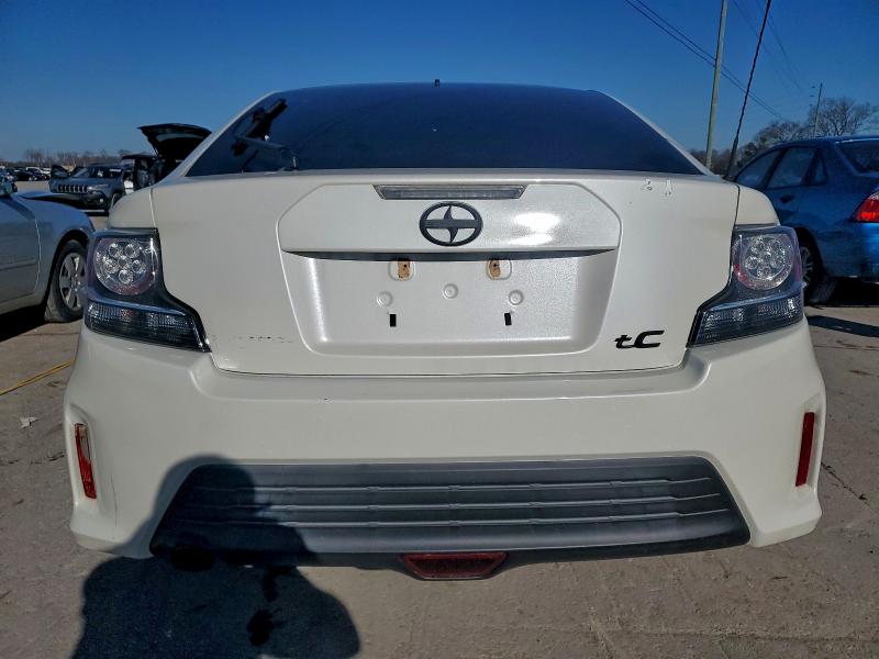 Photo 6 from auction – 2016 TOYOTA SCION TC with VIN JTKJF5C74GJ020631