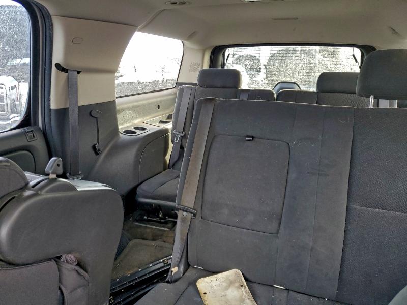 Photo 10 from auction – 2007 CHEVROLET SUBURBAN C with VIN 1GNFC16087J294130