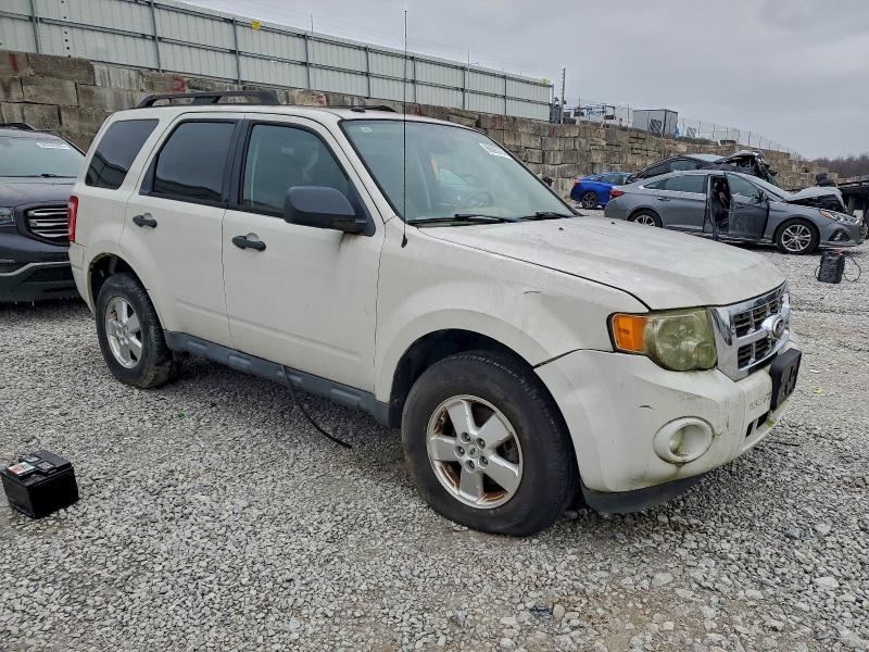 Photo 4 from auction – 2010 FORD ESCAPE XLT with VIN 1FMCU0D78AKD44167