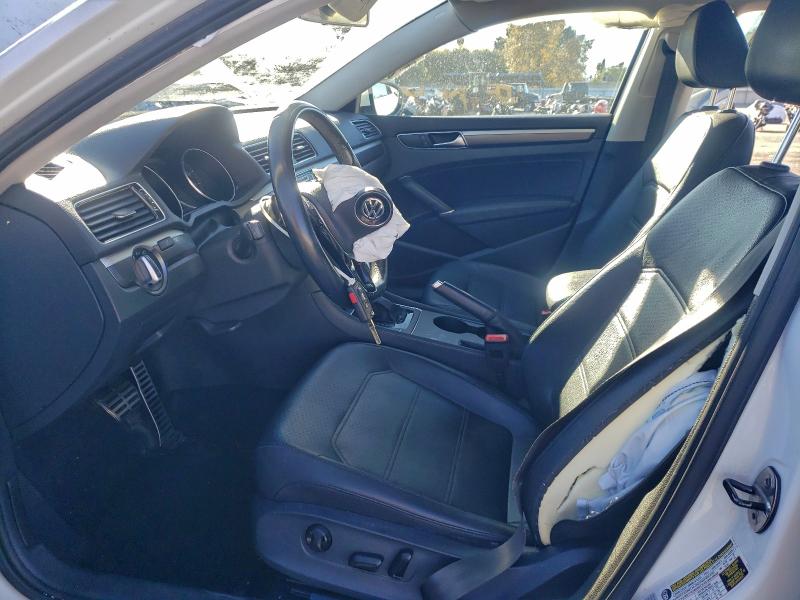 Photo 7 from auction – 2017 VOLKSWAGEN PASSAT with VIN 1VWDT7A36HC024885